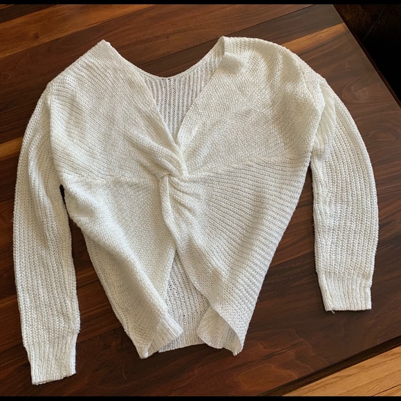 All sweater with ✨ & lovely V cropped back - Picture 3 of 5